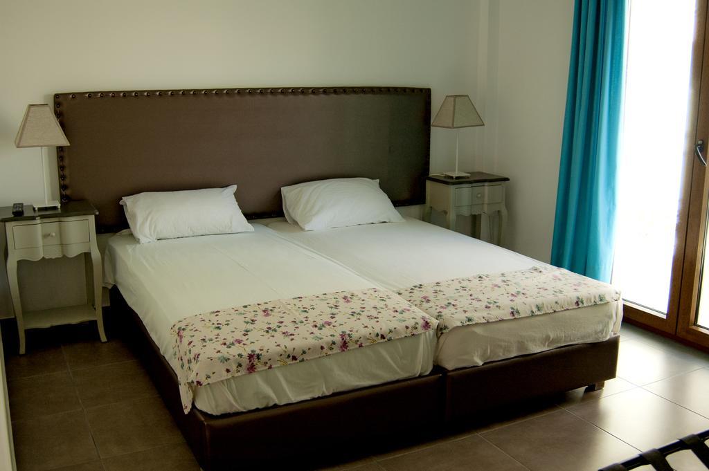 Emmeleia Accommodation By Maria Riga Ouranoupoli Rum bild